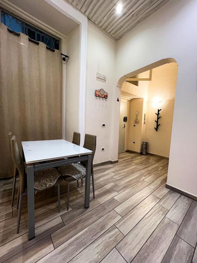 Traversa Toledo, Intero Appartamento Al Plebiscito Νάπολη Εξωτερικό φωτογραφία